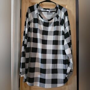 Chic Soul Black and White Plaid Long Sleeve Top